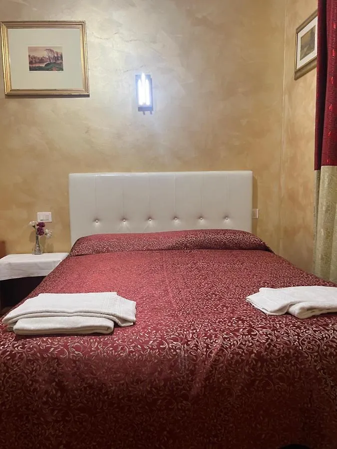 Roma Guest House Italy