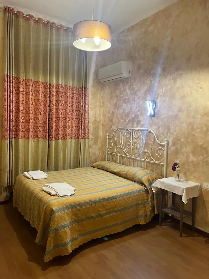 Roma Guest House Italy